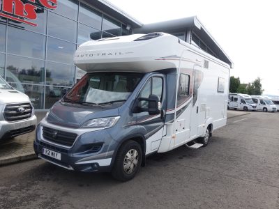 1818-Autotrail-Tracker-LB-1