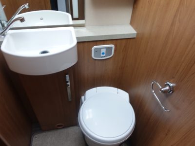 1818-Autotrail-Tracker-LB-9