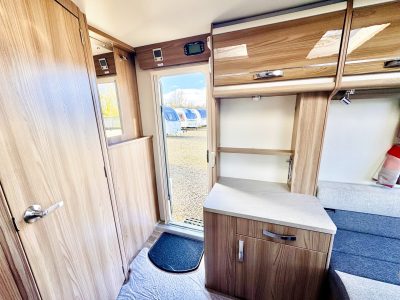 2017-Swift-Challenger-480-7626-5