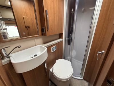 2170-Autotrail-Tracker-FB-6