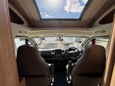 2272-Autotrail-Tracker-RL-2