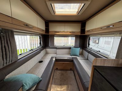 2272-Autotrail-Tracker-RL-5