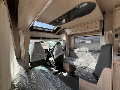 N2025-Autotrail-F60-4