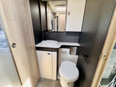 N2026-Swift-Voyager-584-8