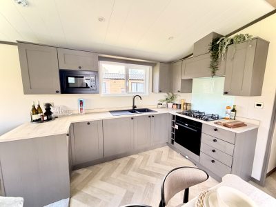 N2026-Victory-Davenport-40-x-13-2-Bedroom-7631-6